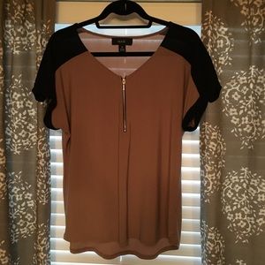 Women’s Medium Tan and Black Top